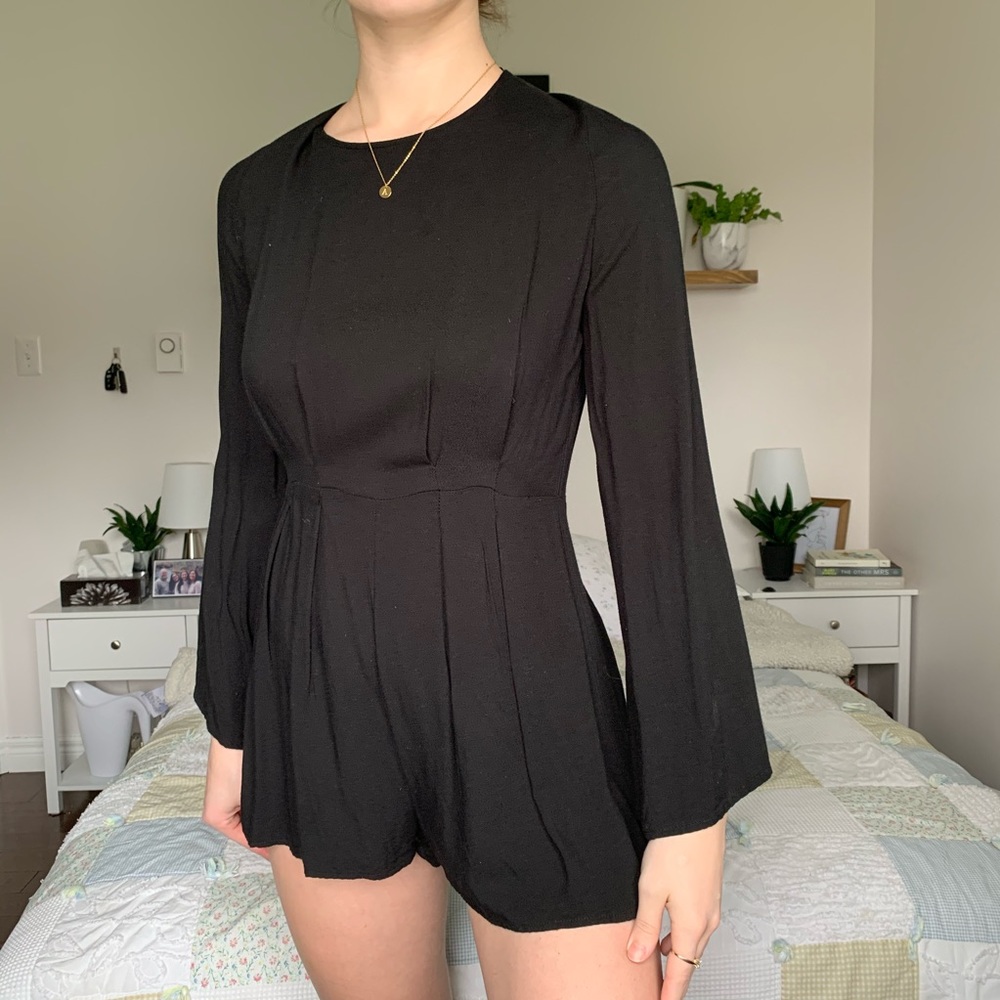 FOREVER 21 BLACK ROMPER